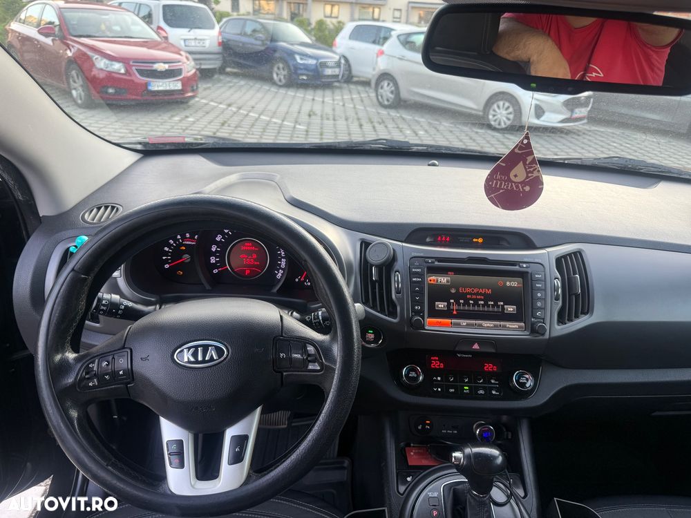 Kia Sportage 2.0 CRDI 4WD Automatik Spirit - 8