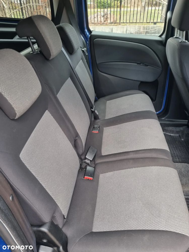 Fiat Doblo - 16