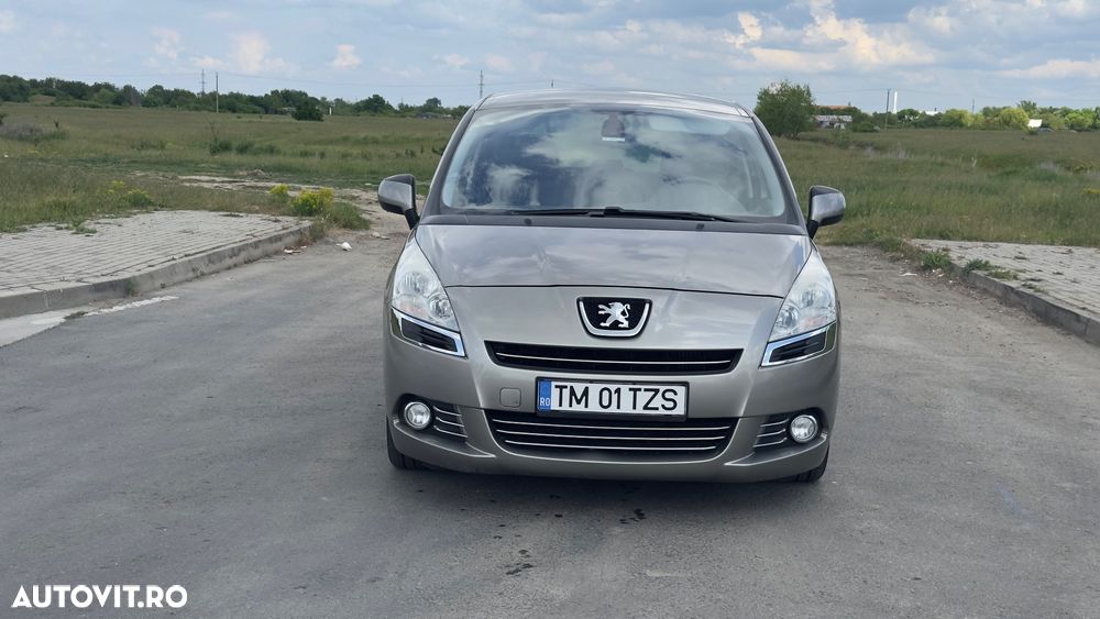 Peugeot 5008 - 12