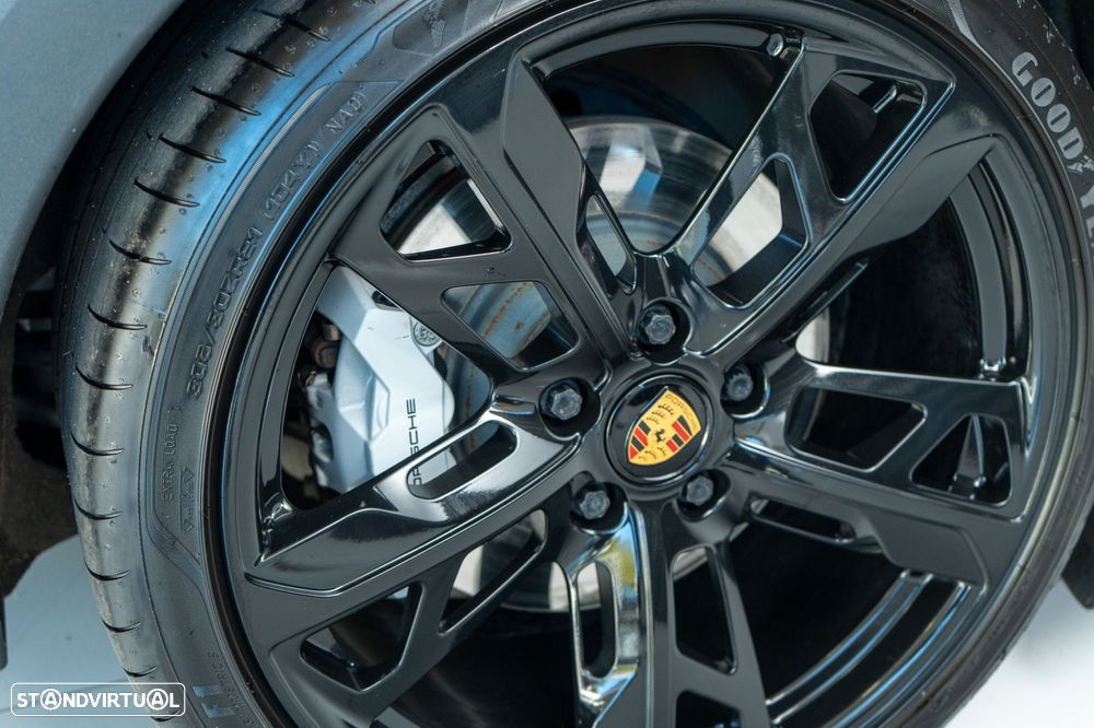 Porsche Taycan Cross Turismo Turbo - 20