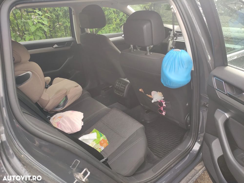 Volkswagen Passat 2.0 TDI Comfortline - 10