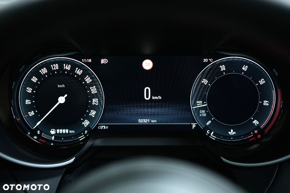 Alfa Romeo Giulia 2.0 Turbo Competizione Q4 - 23
