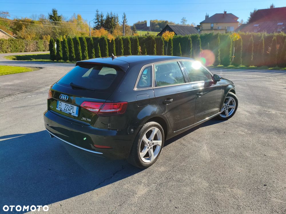 Audi A3 Sportback 1.6 TDI S tronic Attraction - 27