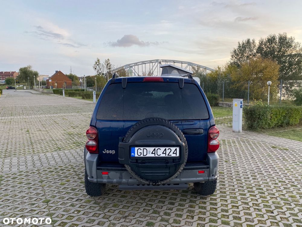Jeep Cherokee 2.4 Sport - 8