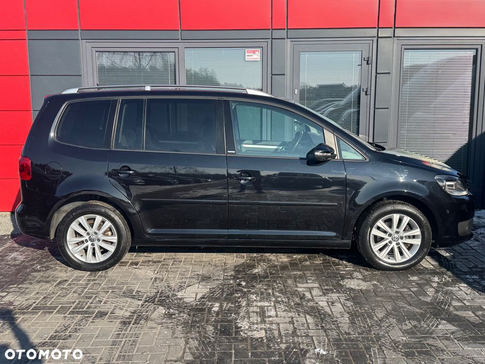 Volkswagen Touran - 4