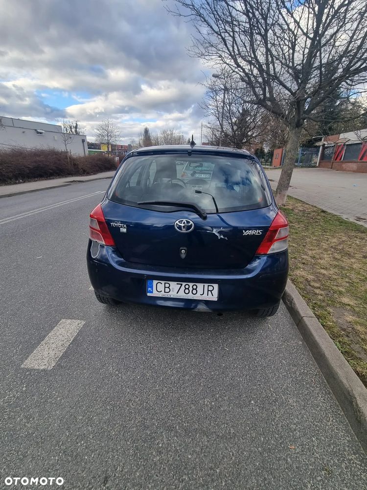 Toyota Yaris 1.33 2010 - 3