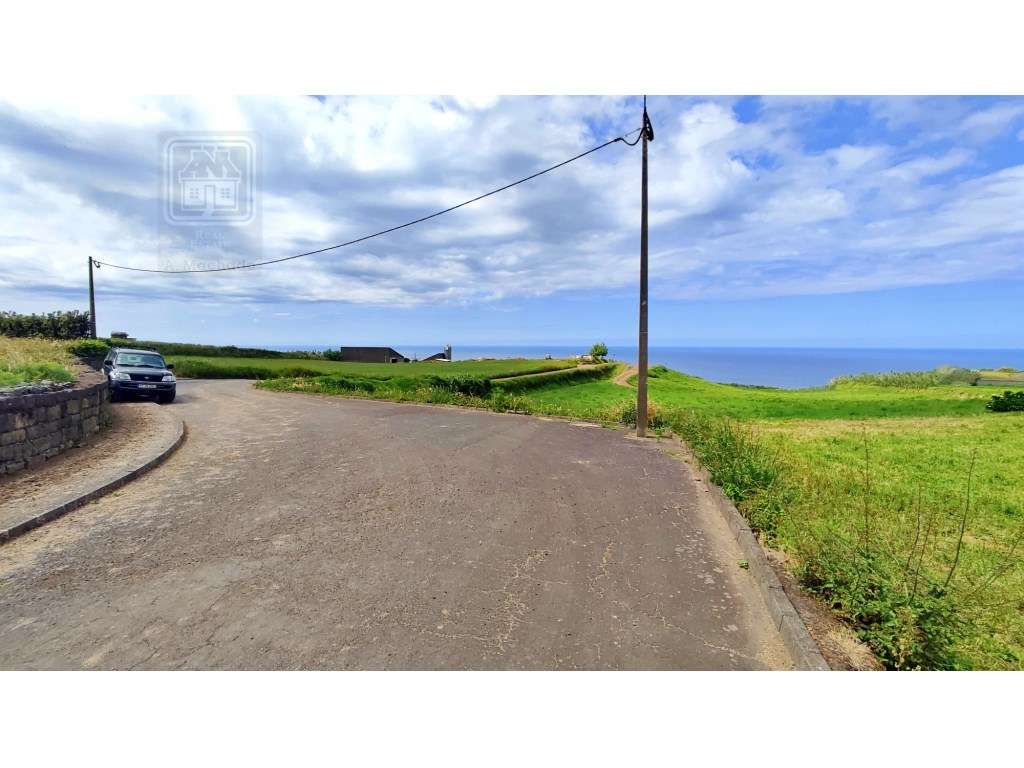 VENDA de AMPLO TERRENO URBANO com VISTA MAR - Santo António Nordest... - Grande imagem: 4/19