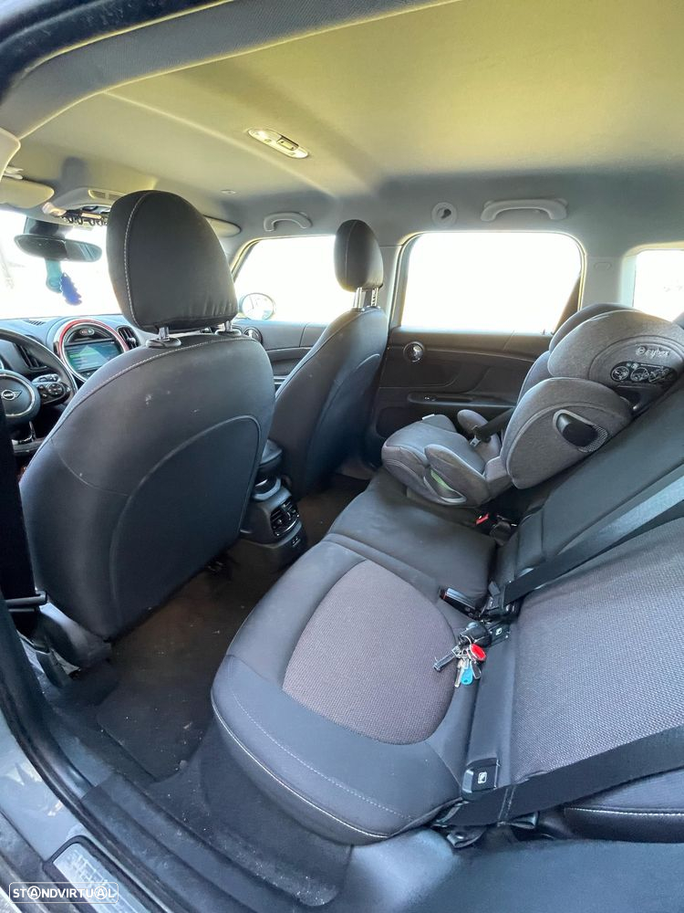 MINI Countryman Cooper SE ALL4 Auto - 9
