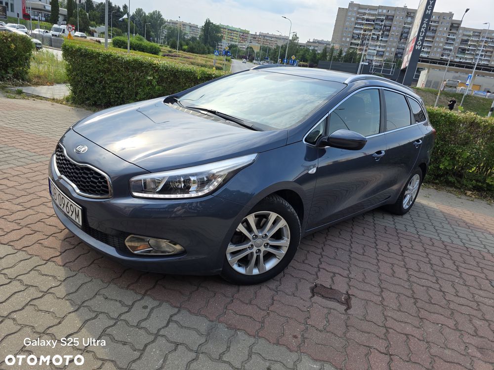 Kia Ceed 1.6 GDI ISG Dream Team Edition - 2