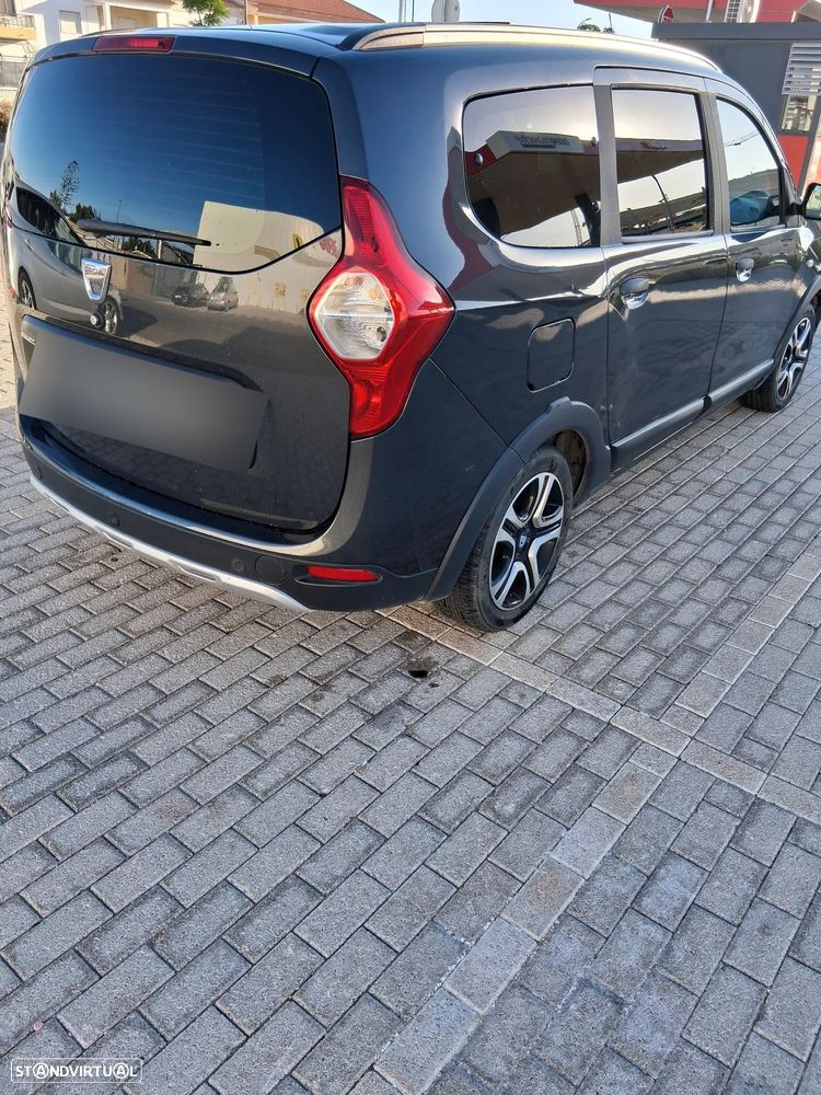 Dacia Lodgy 1.5 Blue dCi SL Go 7L - 6