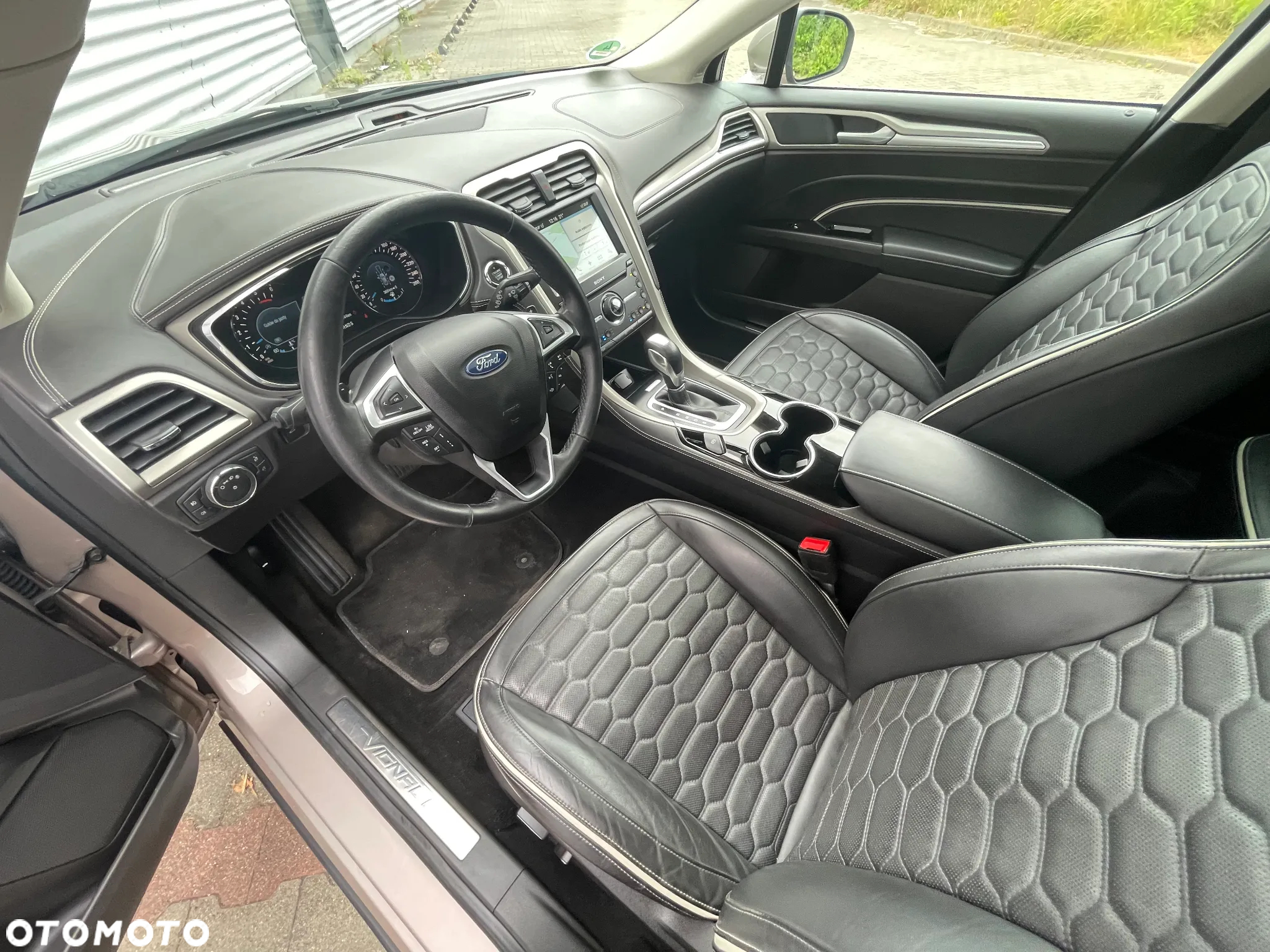 Ford Mondeo Turnier TDCi Bi-Turbo PowerShift-Aut Vignale - 10