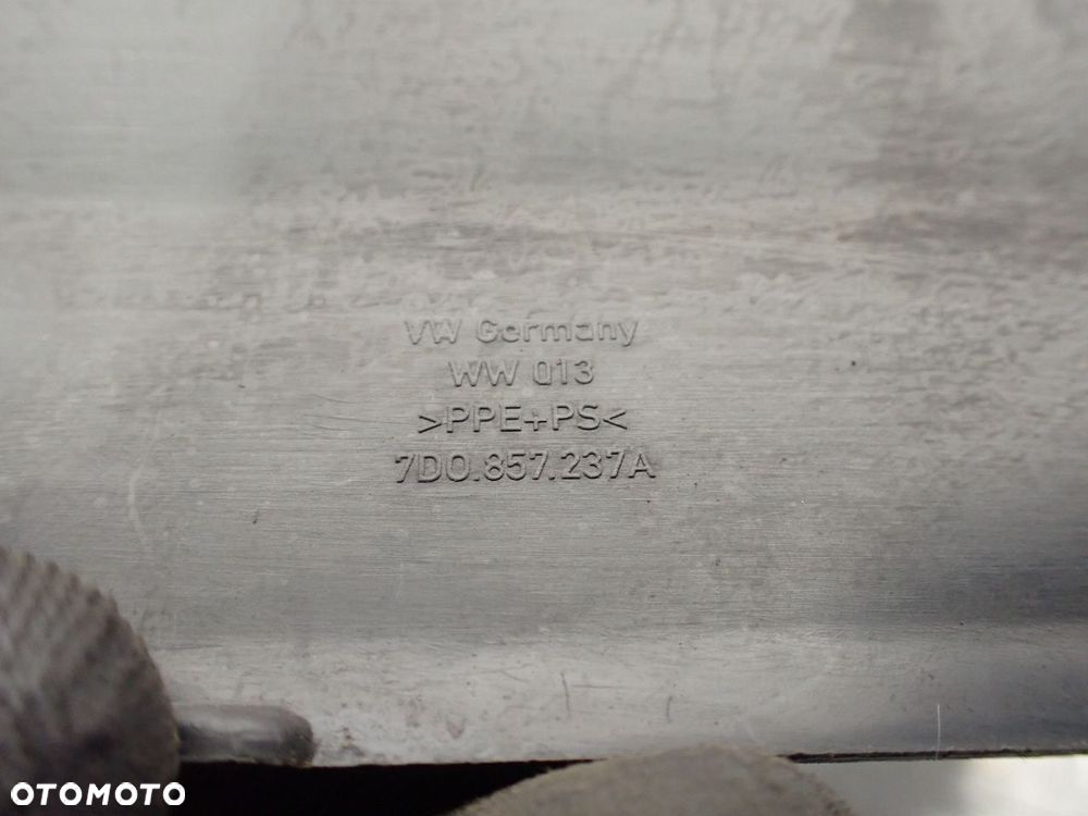 OSŁONA LICZNIKA VOLKSWAGEN T4 - 7