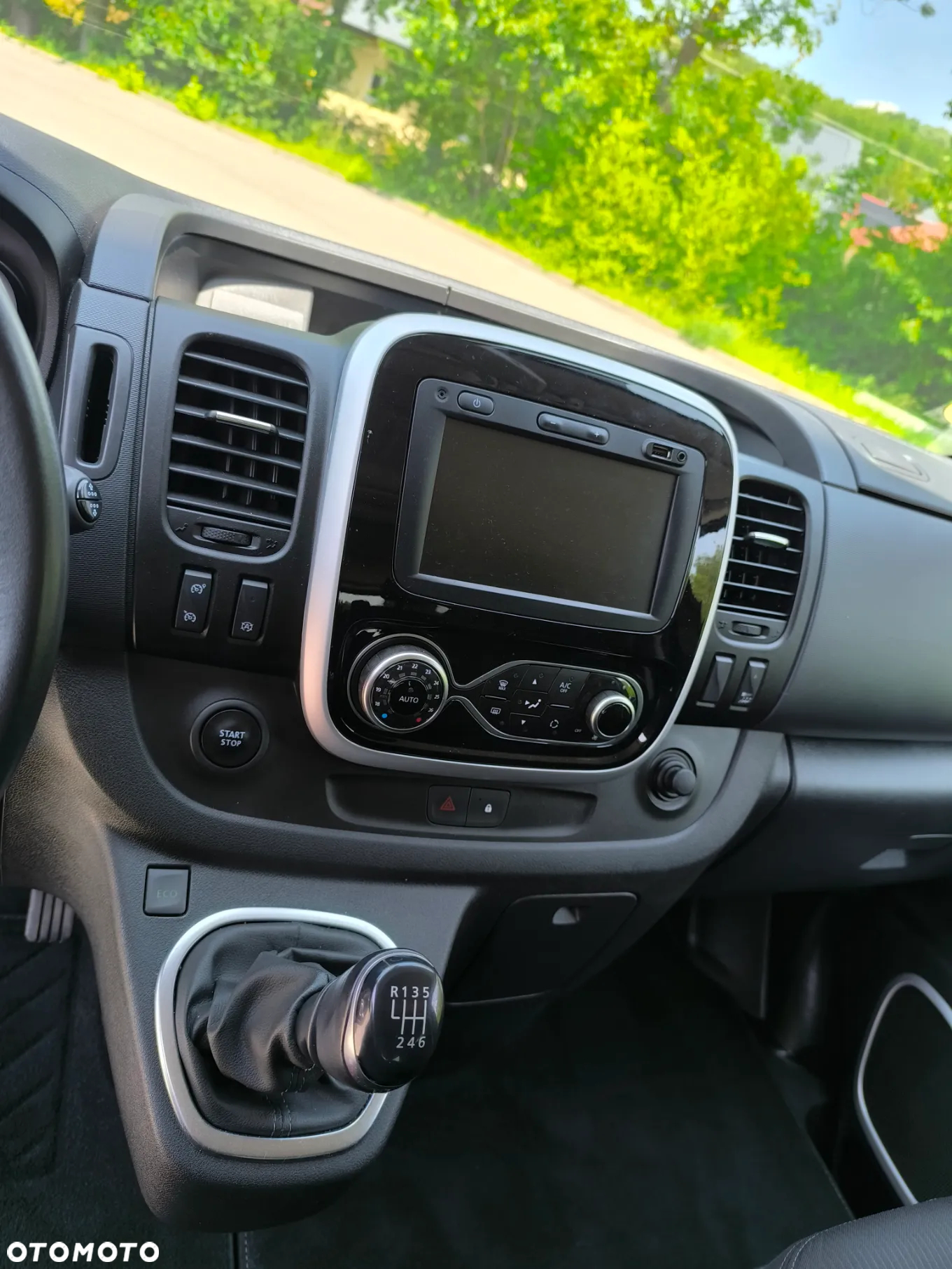 Renault Trafic Grand SpaceClass 2.0 dCi - 19