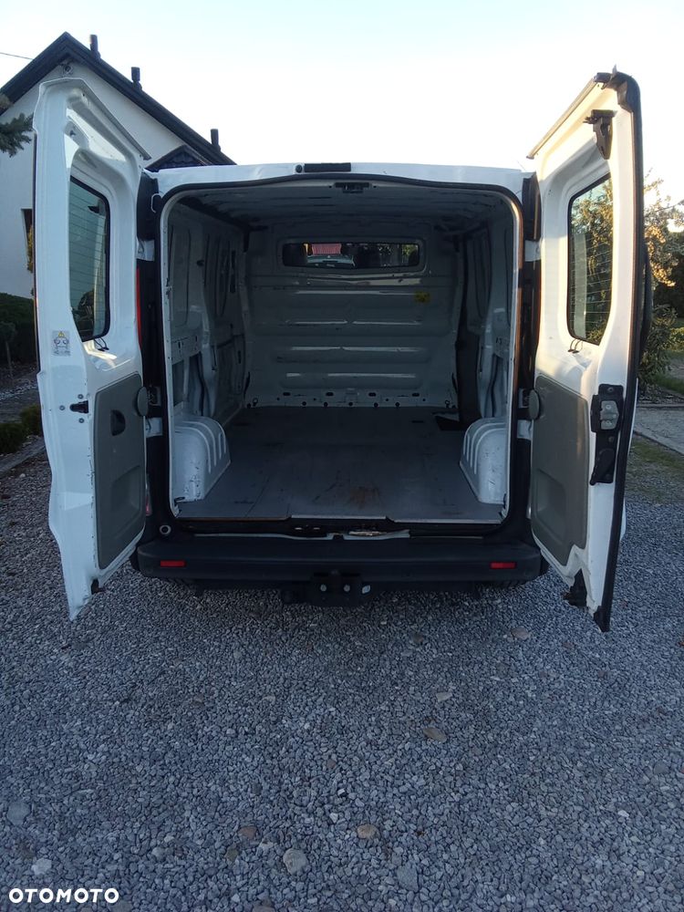 Renault Trafic - 25