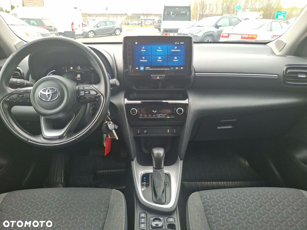 Toyota Yaris Cross Hybrid 1.5 Comfort 4x4 - 11