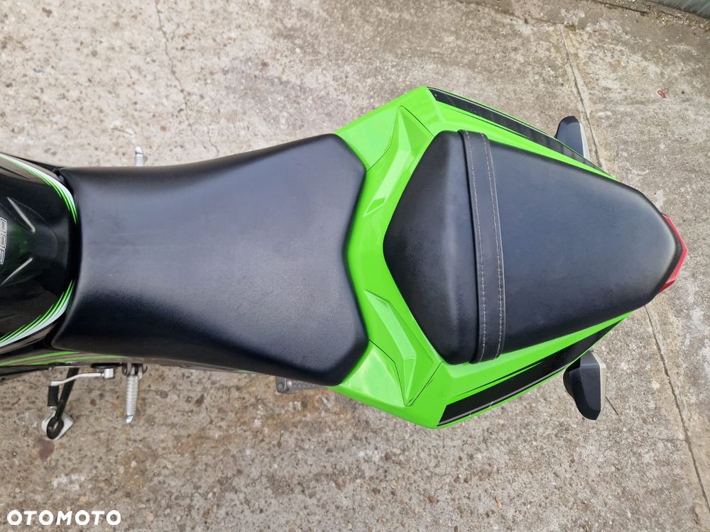 Kawasaki Ninja 300 ABS - 29