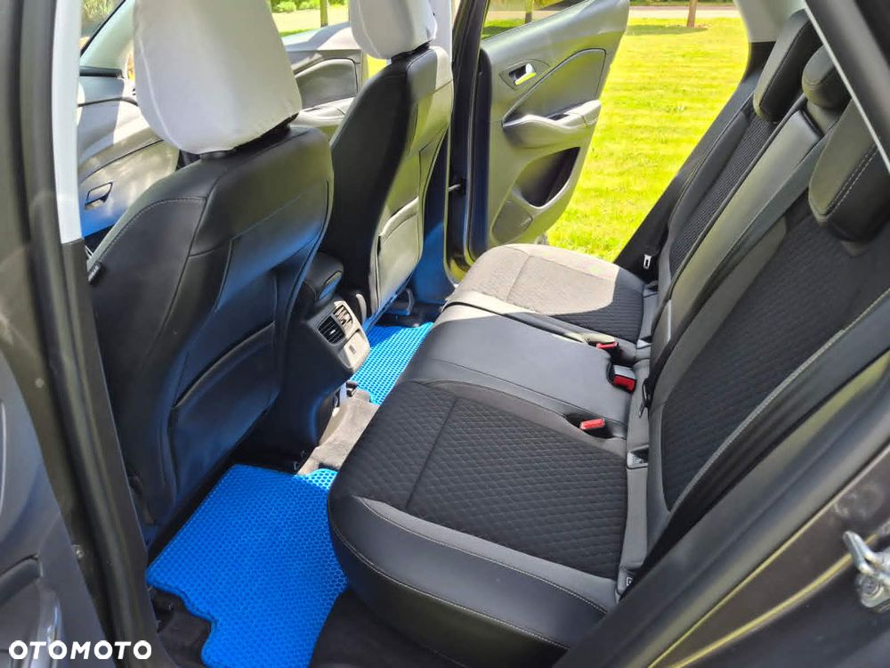 Opel Grandland X - 12