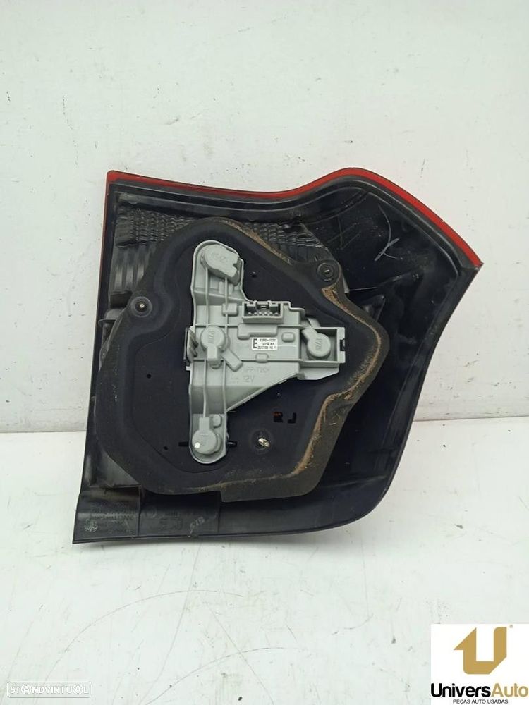 FAROLIM TRASEIRO DIREITO TOYOTA COROLLA 2005 -SIN REF - 4