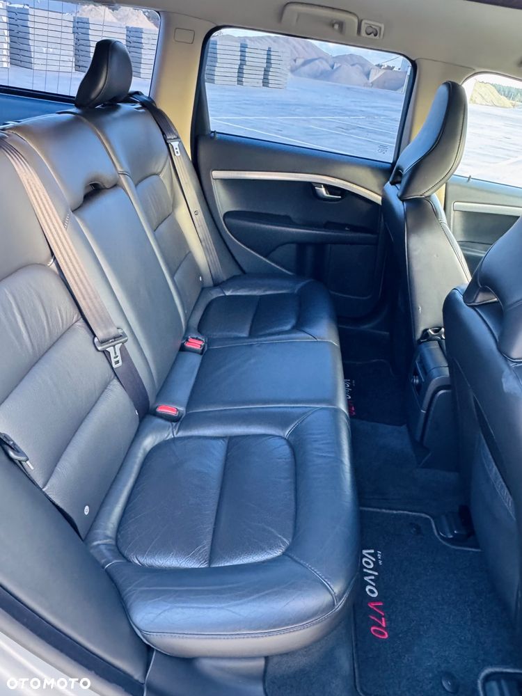 Volvo V70 2.5T Summum - 25