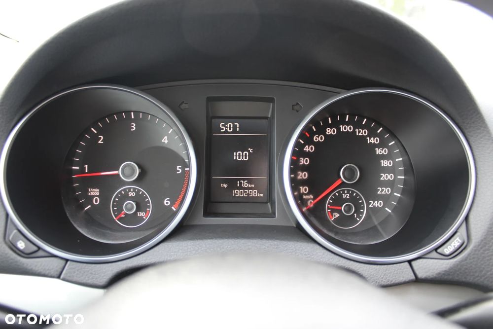 Volkswagen Golf - 7