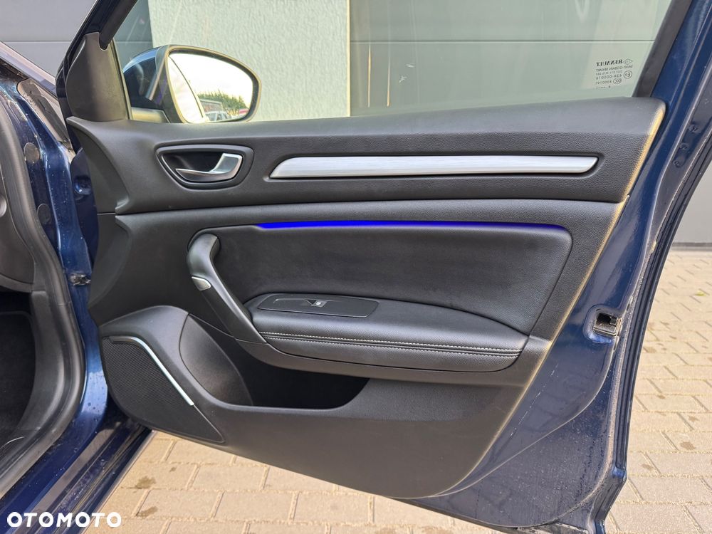 Renault Megane TCe 140 GPF EDC LIMITED - 26