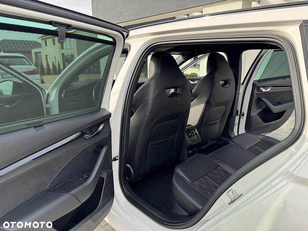 Skoda Octavia 2.0 TDI DSG RS Plus - 19