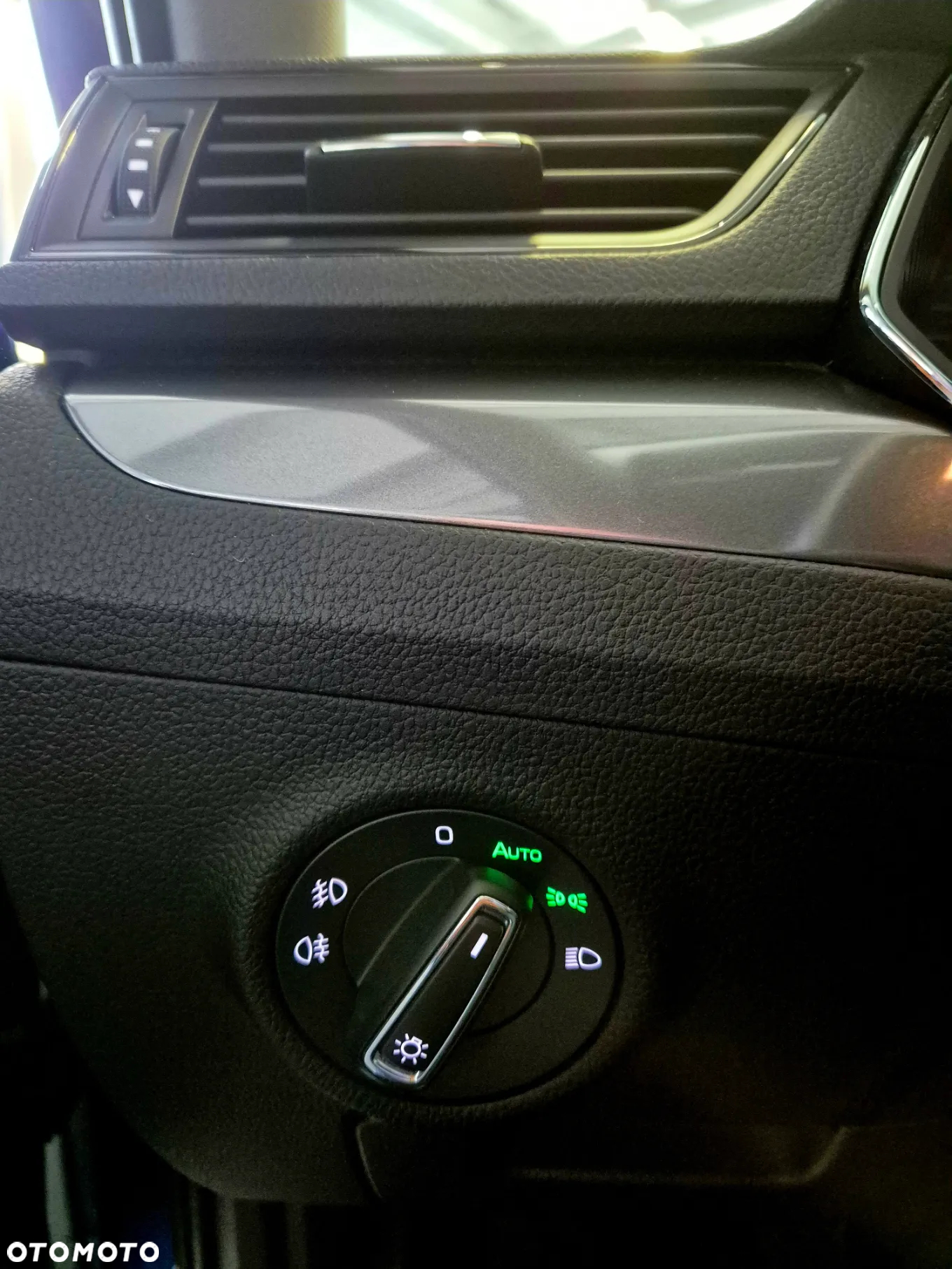 Skoda Superb 1.5 TSI Active - 23