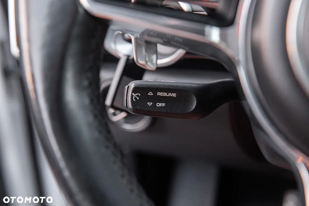 Porsche Cayenne S Diesel Platinum Edition - 24