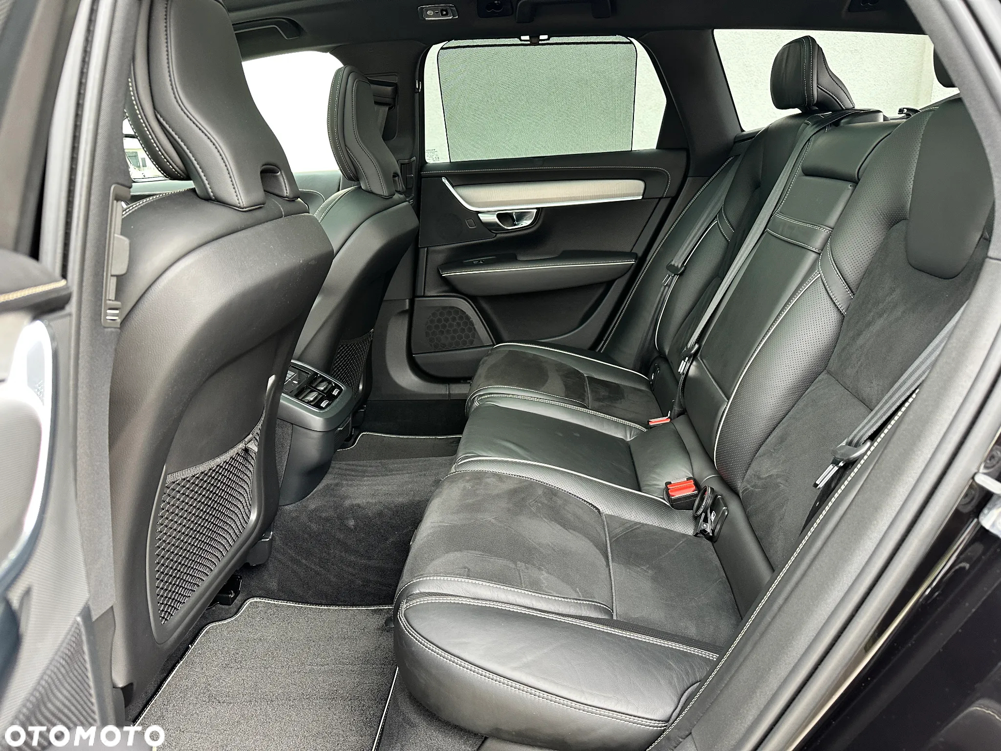 Volvo V90 D5 AWD Geartronic R Design - 22