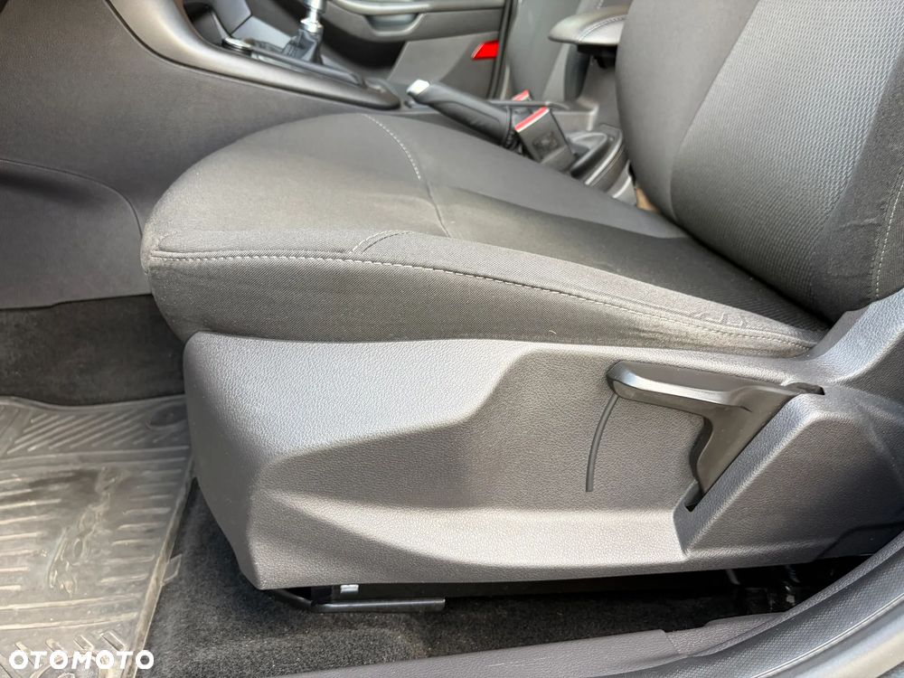 Ford Focus - 10