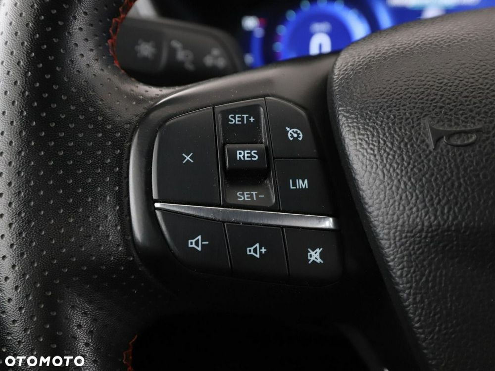 Ford Kuga 2.5 FHEV AWD ST-Line eCVT - 31