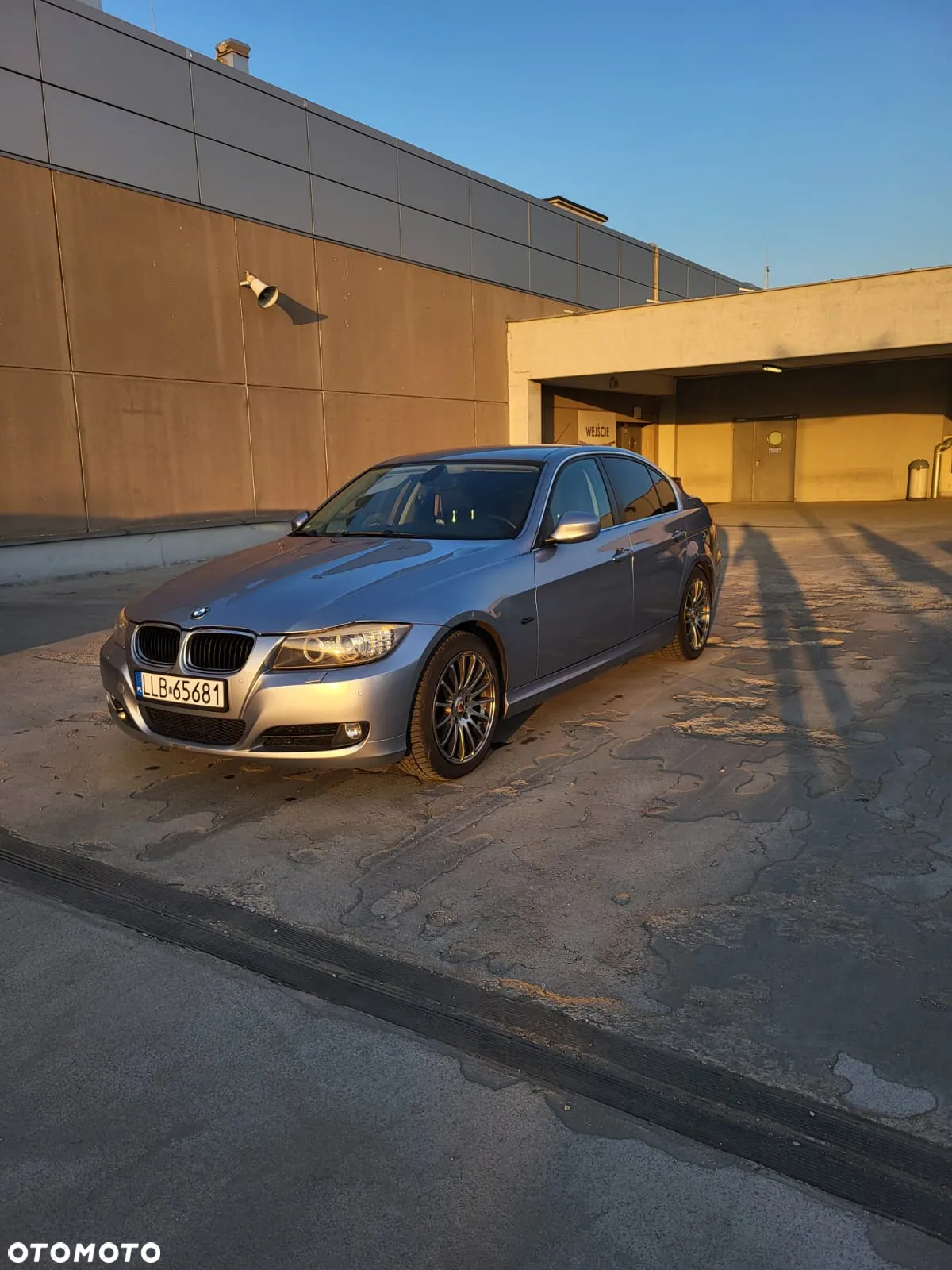 BMW Seria 3 325i - 3