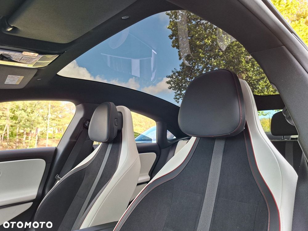 Mercedes-Benz CLA 2025