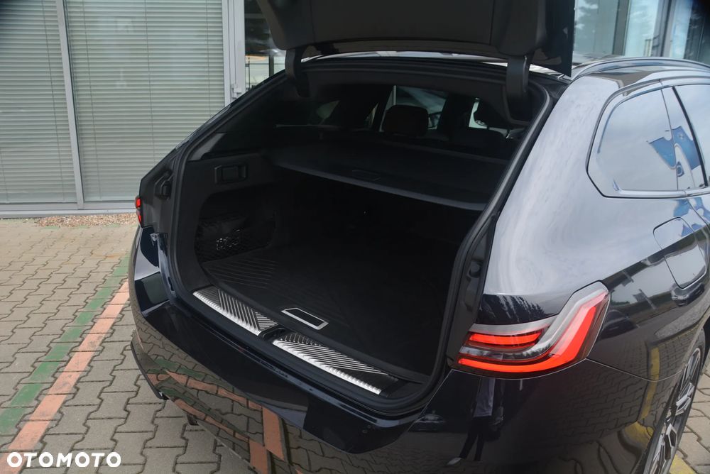 BMW Seria 5 - 21