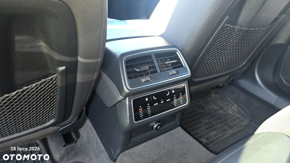 Audi A6 Avant 55 TFSI e Quattro Sport S tronic - 14