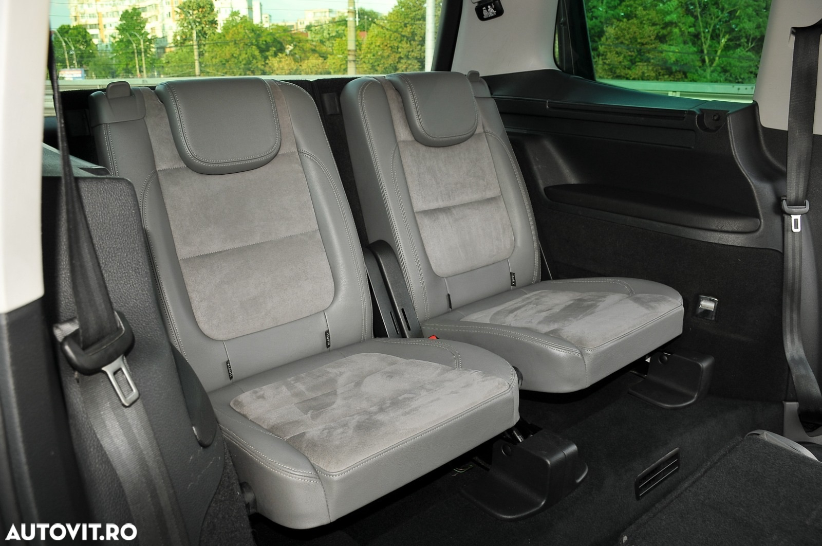 Volkswagen Sharan 2.0 TDI DSG BlueMotion Technology Highline - 8