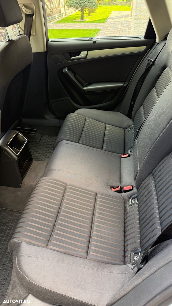 Audi A4 Avant 2011 photo 4