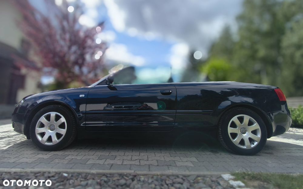 Audi A4 Cabrio 2.4 - 5