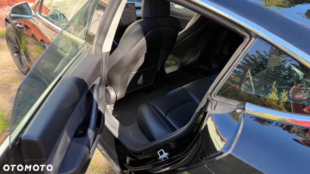 Tesla Model 3 Langstreckenbatterie Allradantrieb Dual Motor - 11