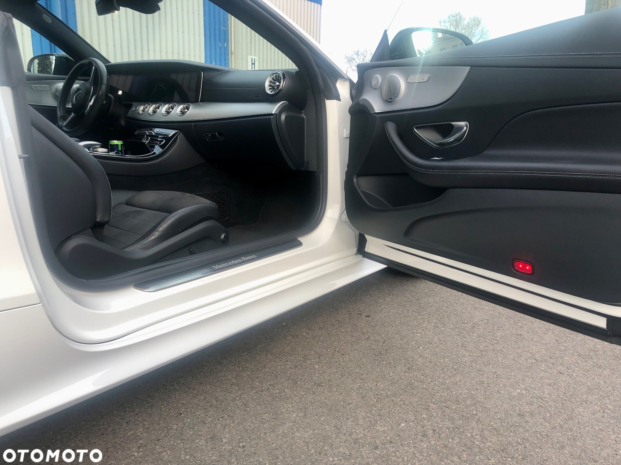 Mercedes-Benz Klasa E 200 Coupe 9G-TRONIC - 35