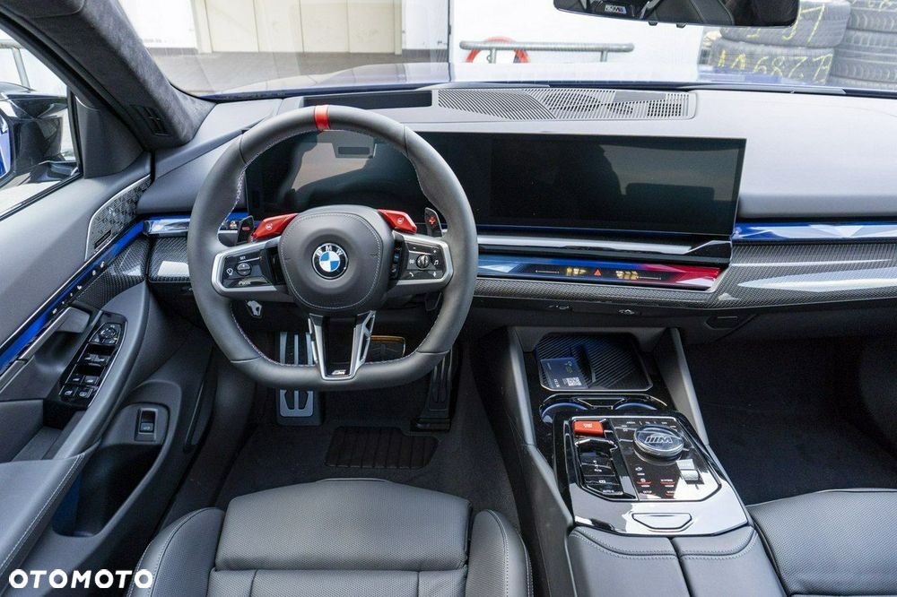 BMW M5 xDrive - 18