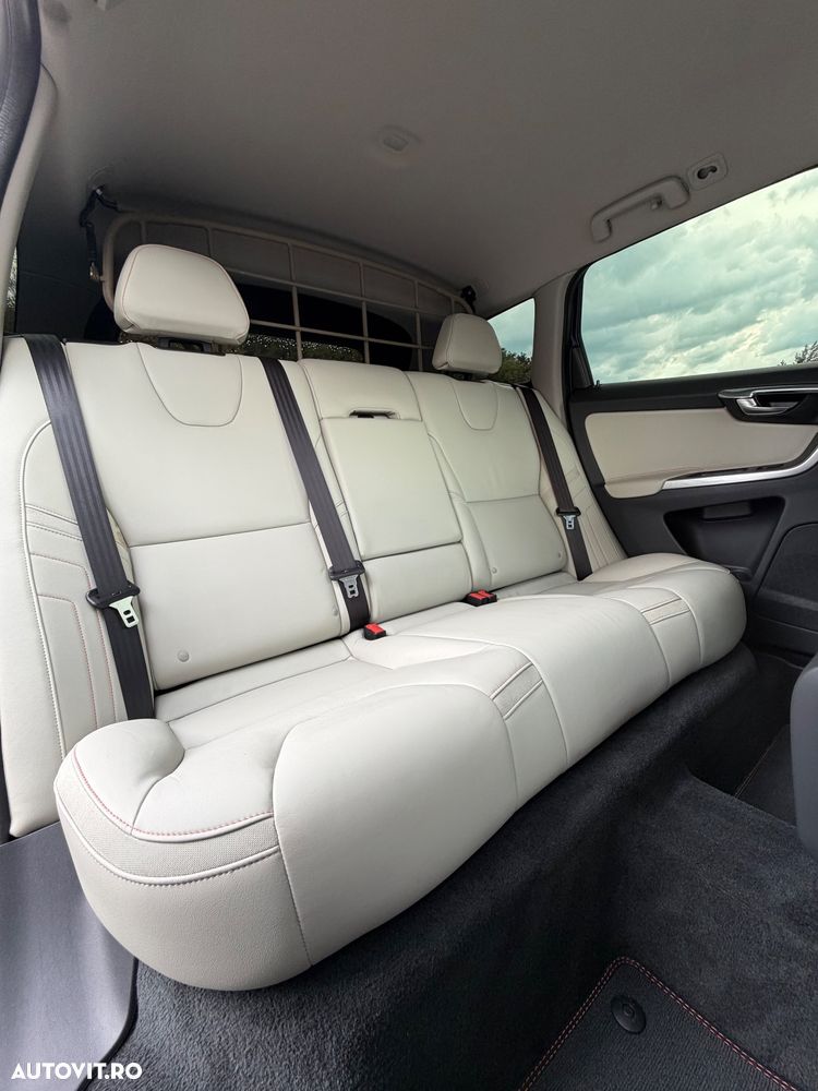 Volvo XC 60 D4 Geartronic Summum - 38