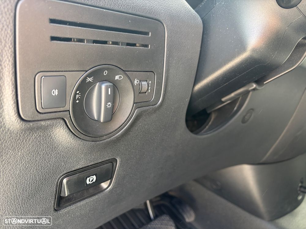 Mercedes-Benz Vito Tourer Extra-Longa Aut. PRO - 14