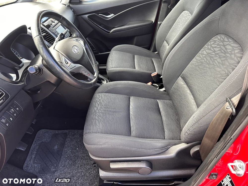 Hyundai ix20 1.6 blue Trend - 29