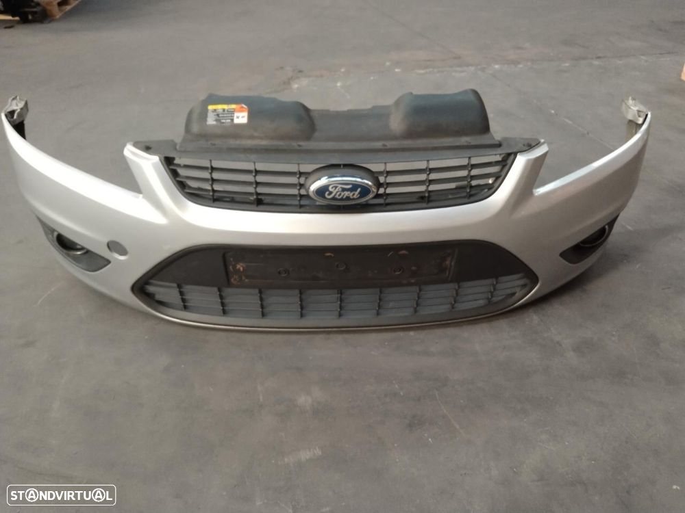 PÁRA-CHOQUES DIANTEIRO FORD FOCUS - 1
