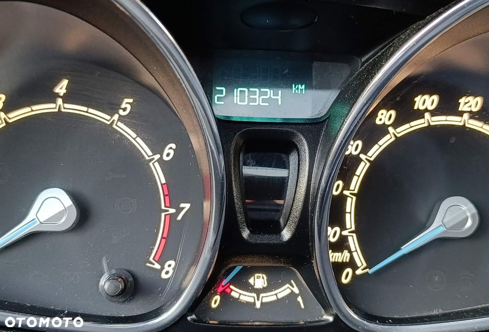 Ford B-MAX 1.4 Titanium - 12