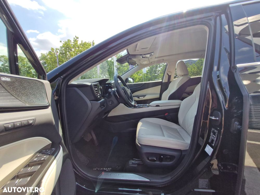 Lexus Seria NX - 13