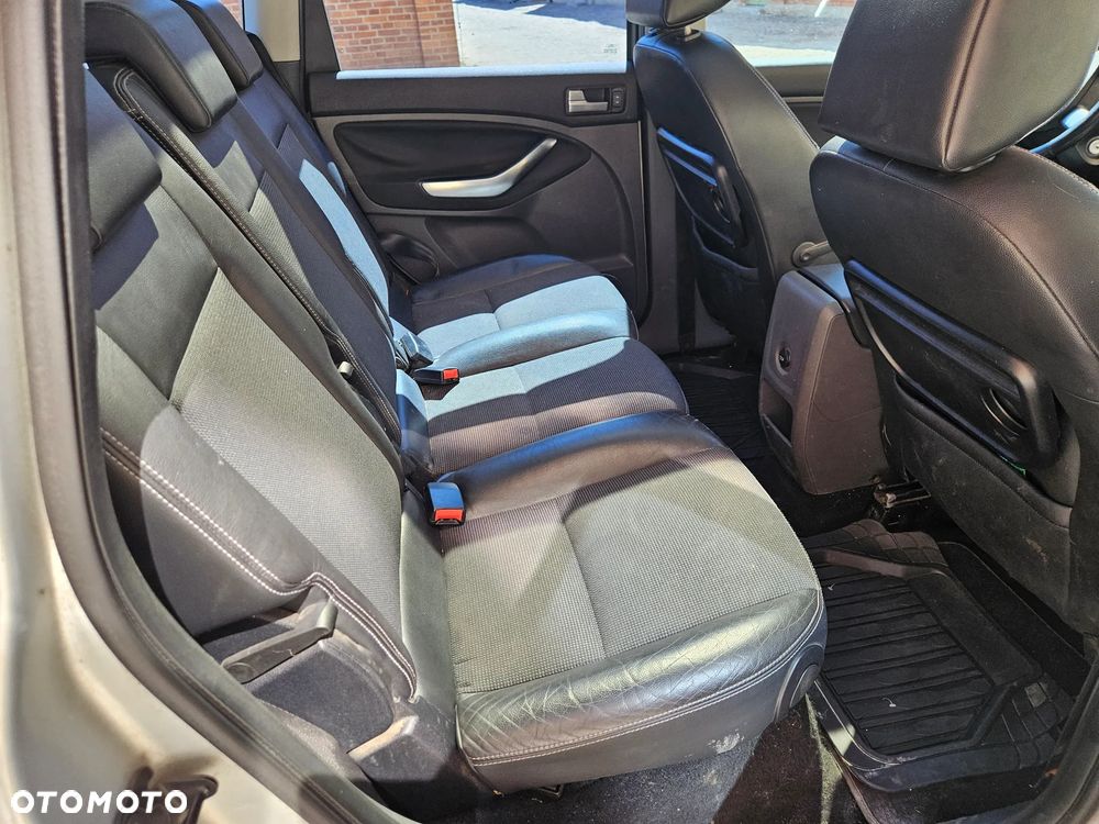 Ford C-MAX 1.6 TDCi DPF Titanium - 10