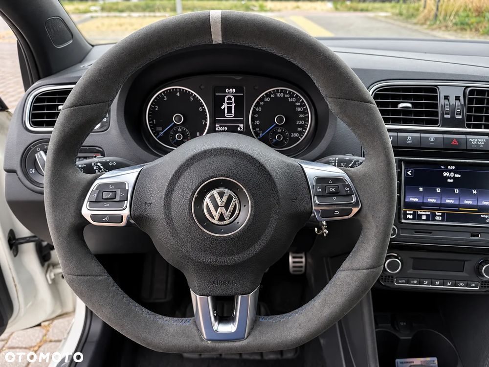 Volkswagen Polo - 8