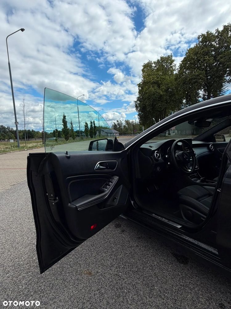 Mercedes-Benz CLA - 22